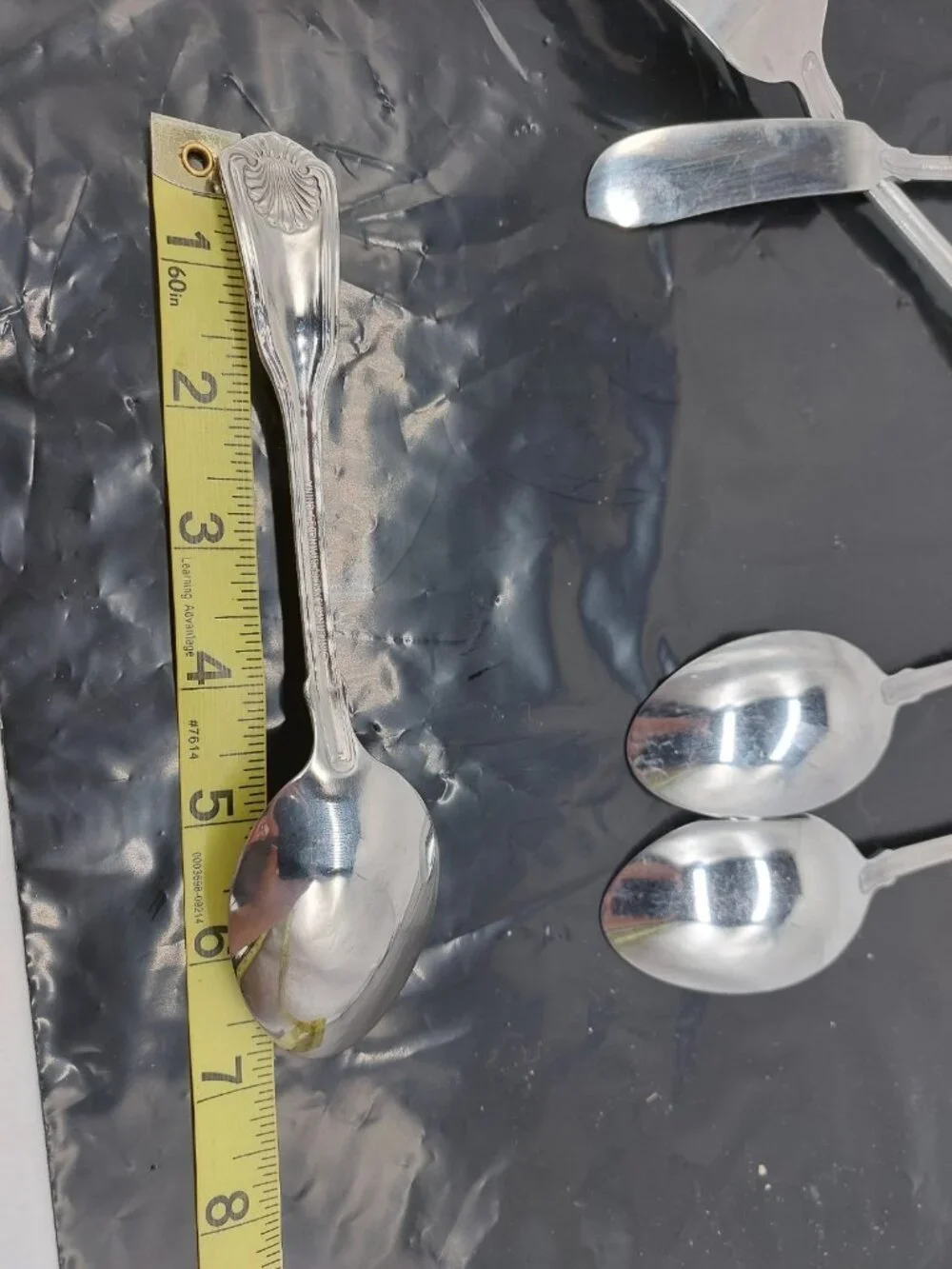 International serving forks